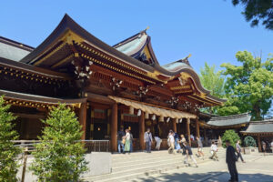 寒川神社の境内